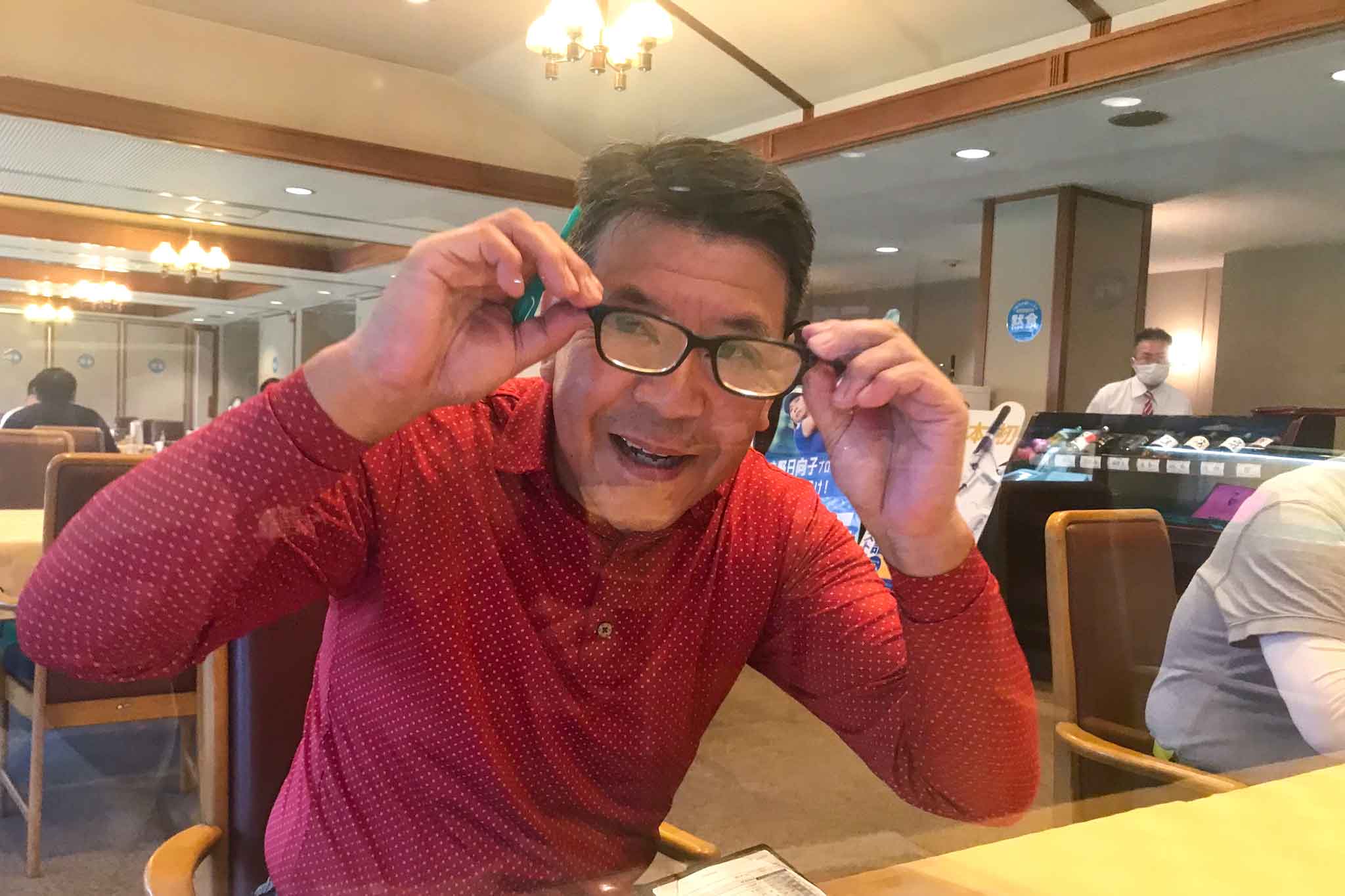 関西ゴルフサークル セブンエイトのランチタイムの三谷さんの写真