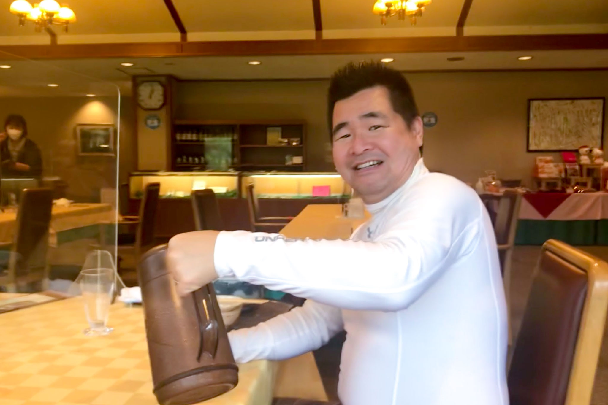 関西ゴルフサークル セブンエイトのランチタイムの澤口さんの写真