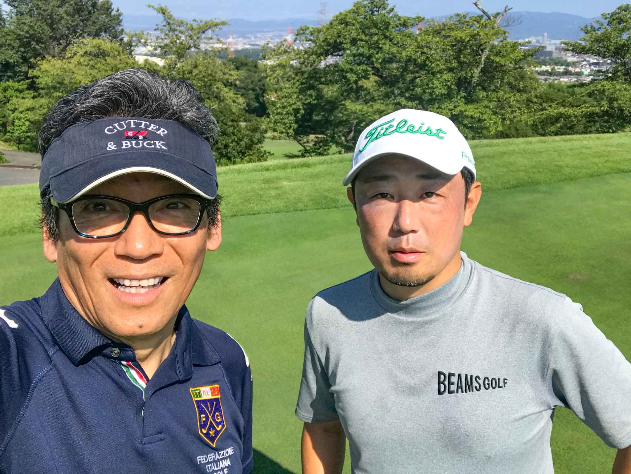 関西ゴルフサークル セブンエイトの平田さんと記念写真