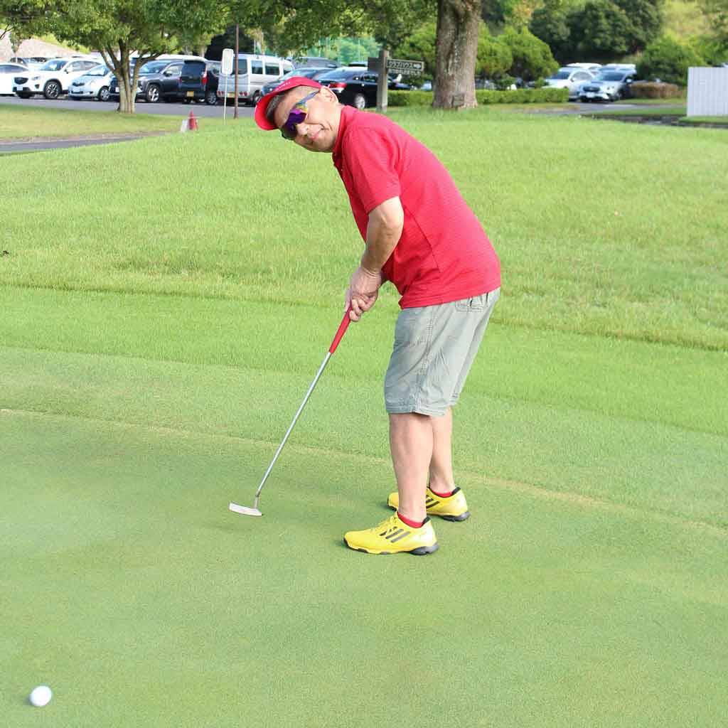 ゴルフサークル「Seven Eight セブンエイト」のガチンコCUP津野森さん記念写真