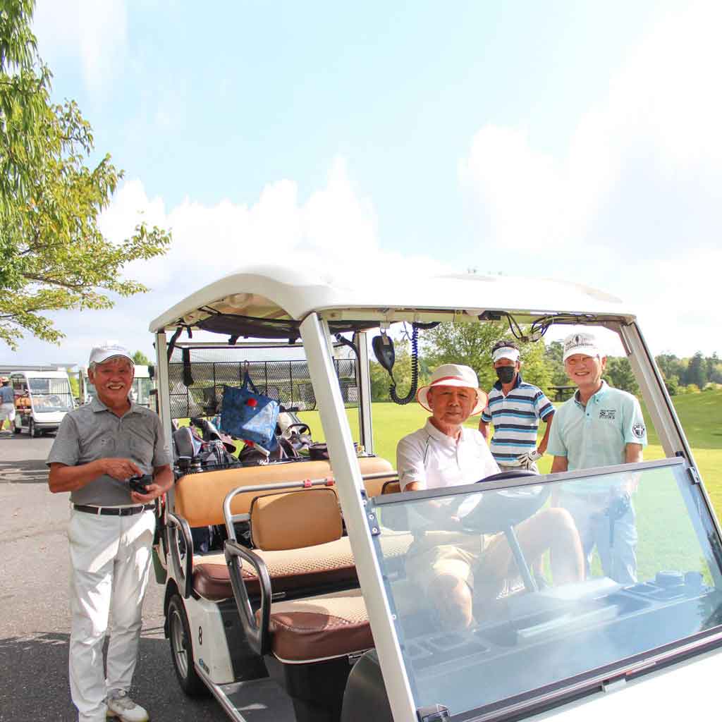 ガチンコCUPの田中さんと深見さんと辻さん記念写真