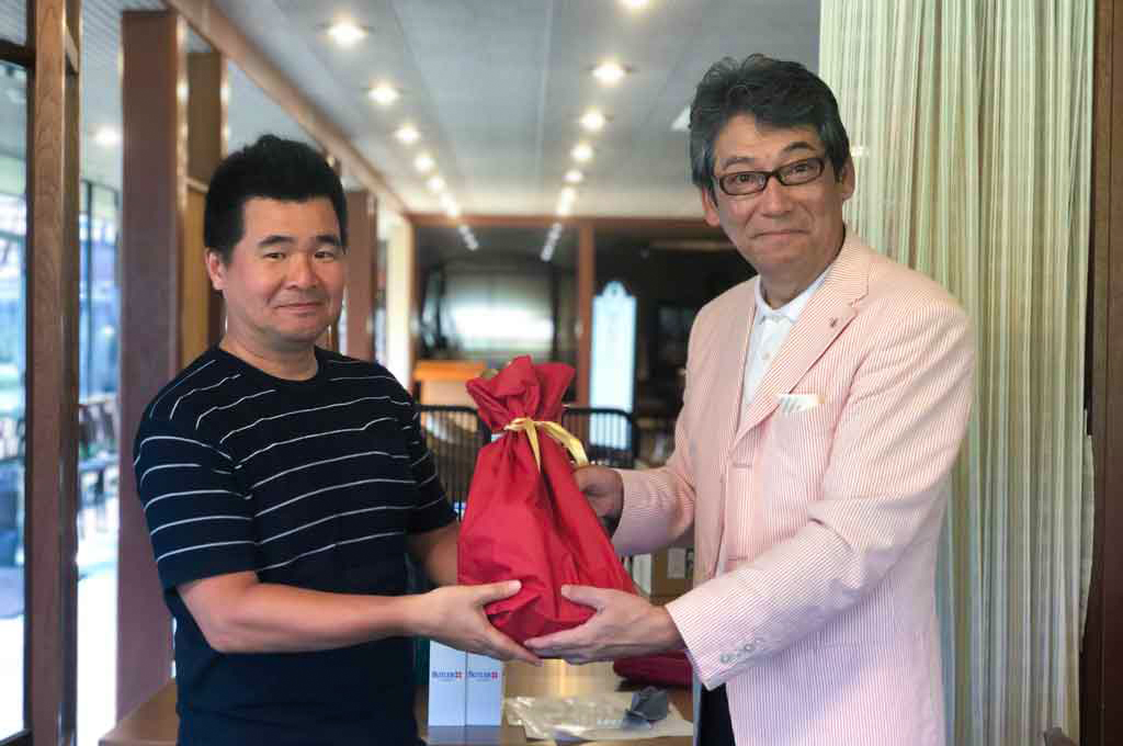 特別賞のゴルフサークルセブンエイトの澤口さん