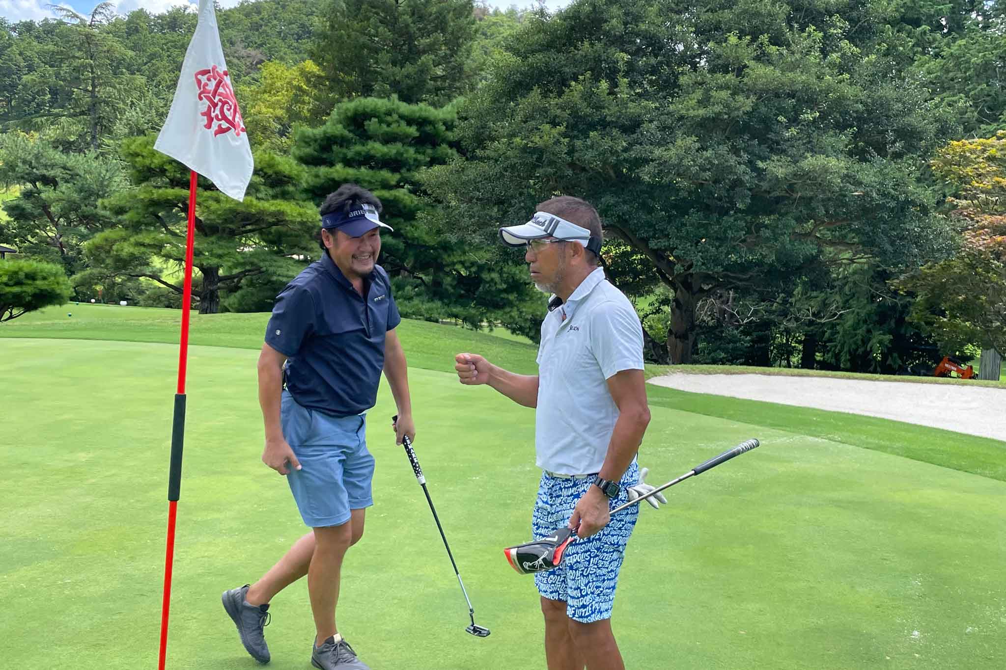 ゴルフサークルセブンエイトの森田さんと黒木さん
