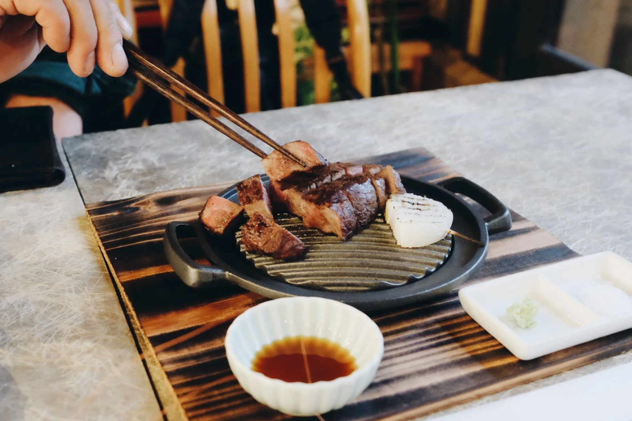 厳選されたお肉を使います