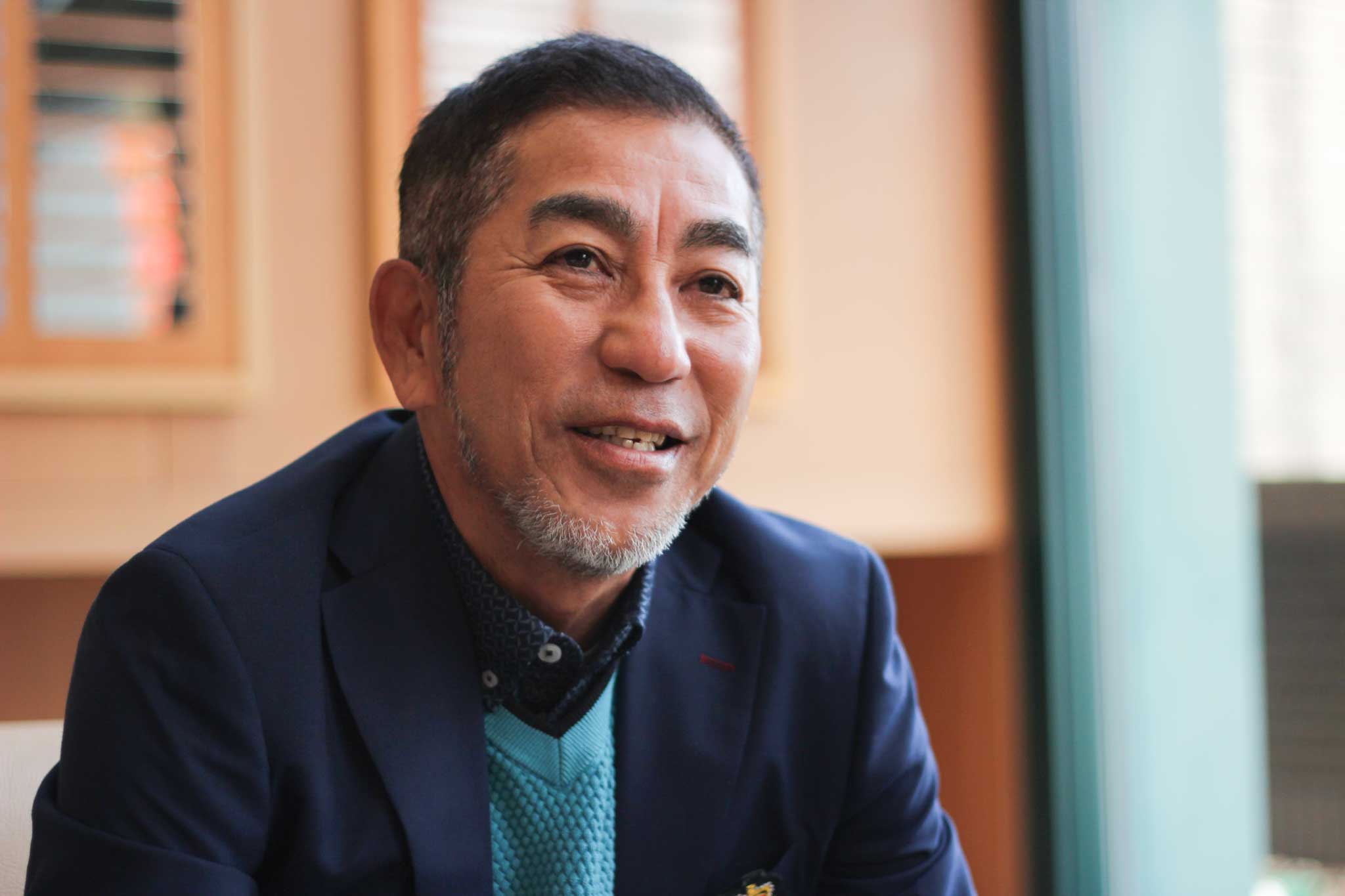 インタビューに答える関西ゴルフサークル セブンエイトの森田雅直さん