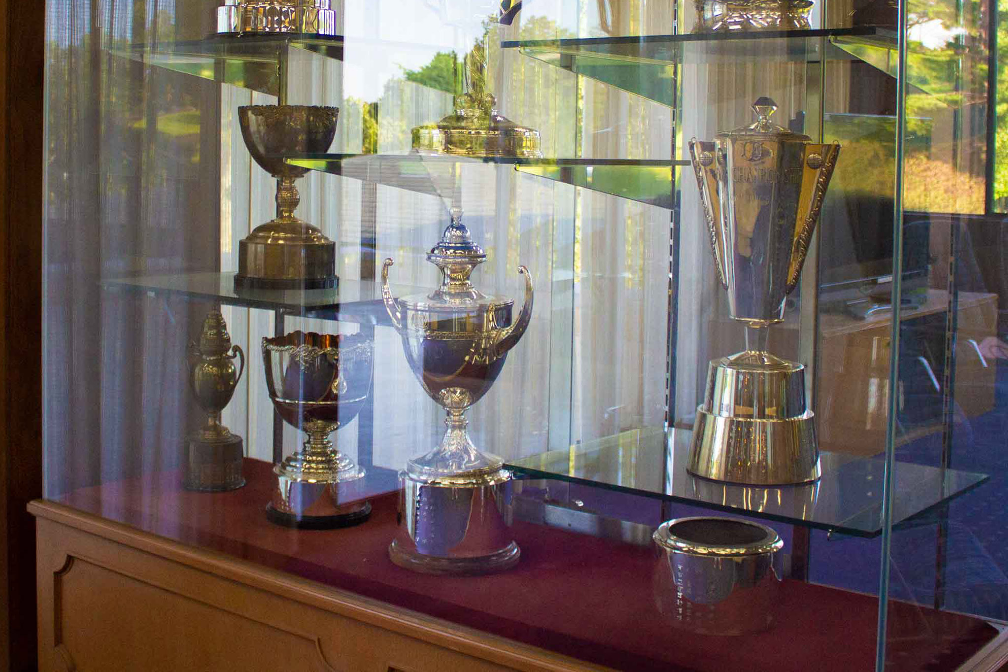 理事長杯トロフィー