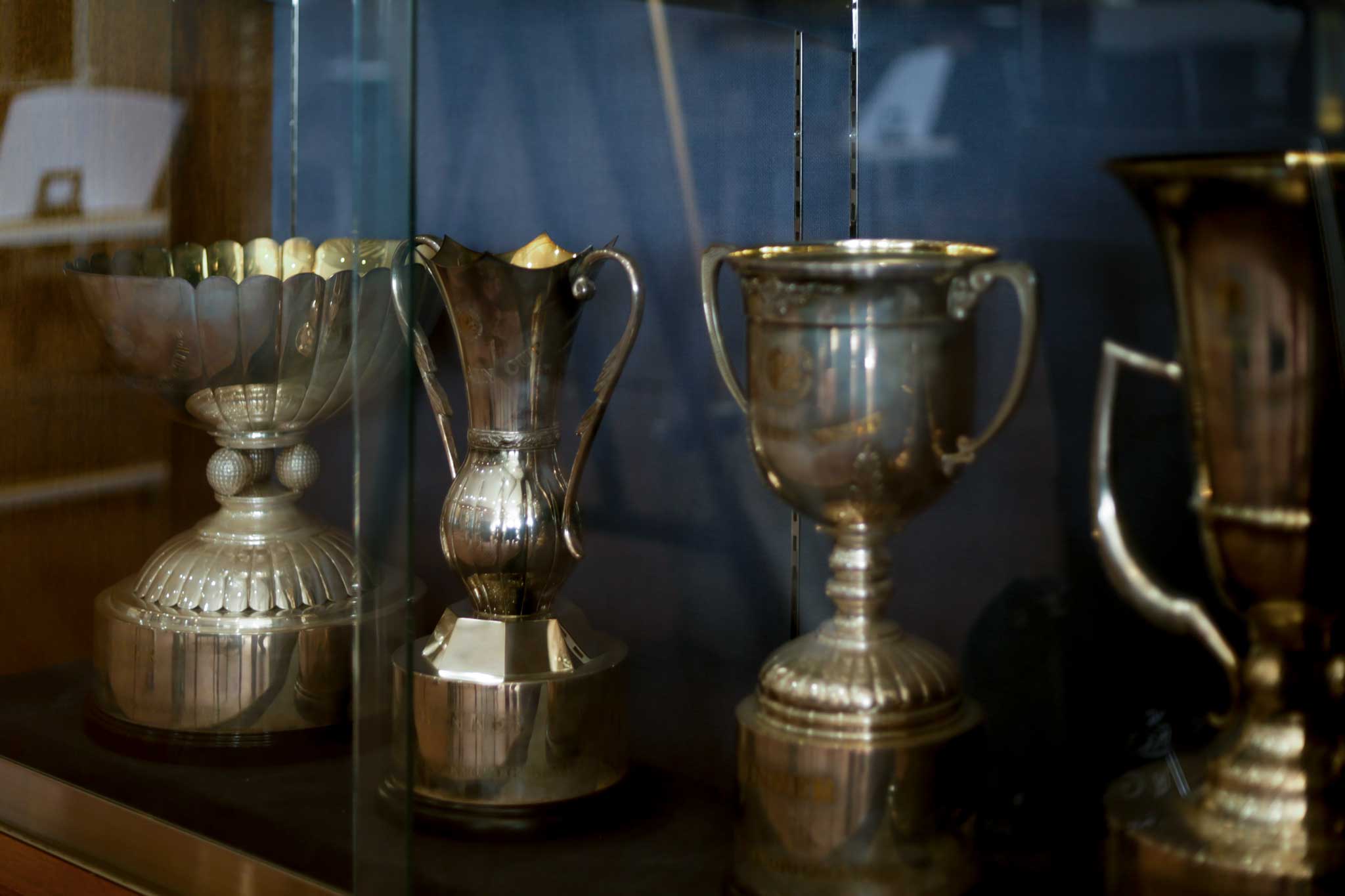 理事長杯チャンピオンを獲得した関西ゴルフサークル セブンエイトの大江匡さんと村上修司さん3