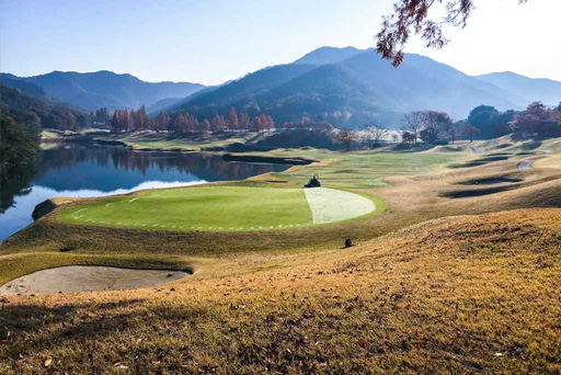 朝のゴールデンバレーゴルフ倶楽部