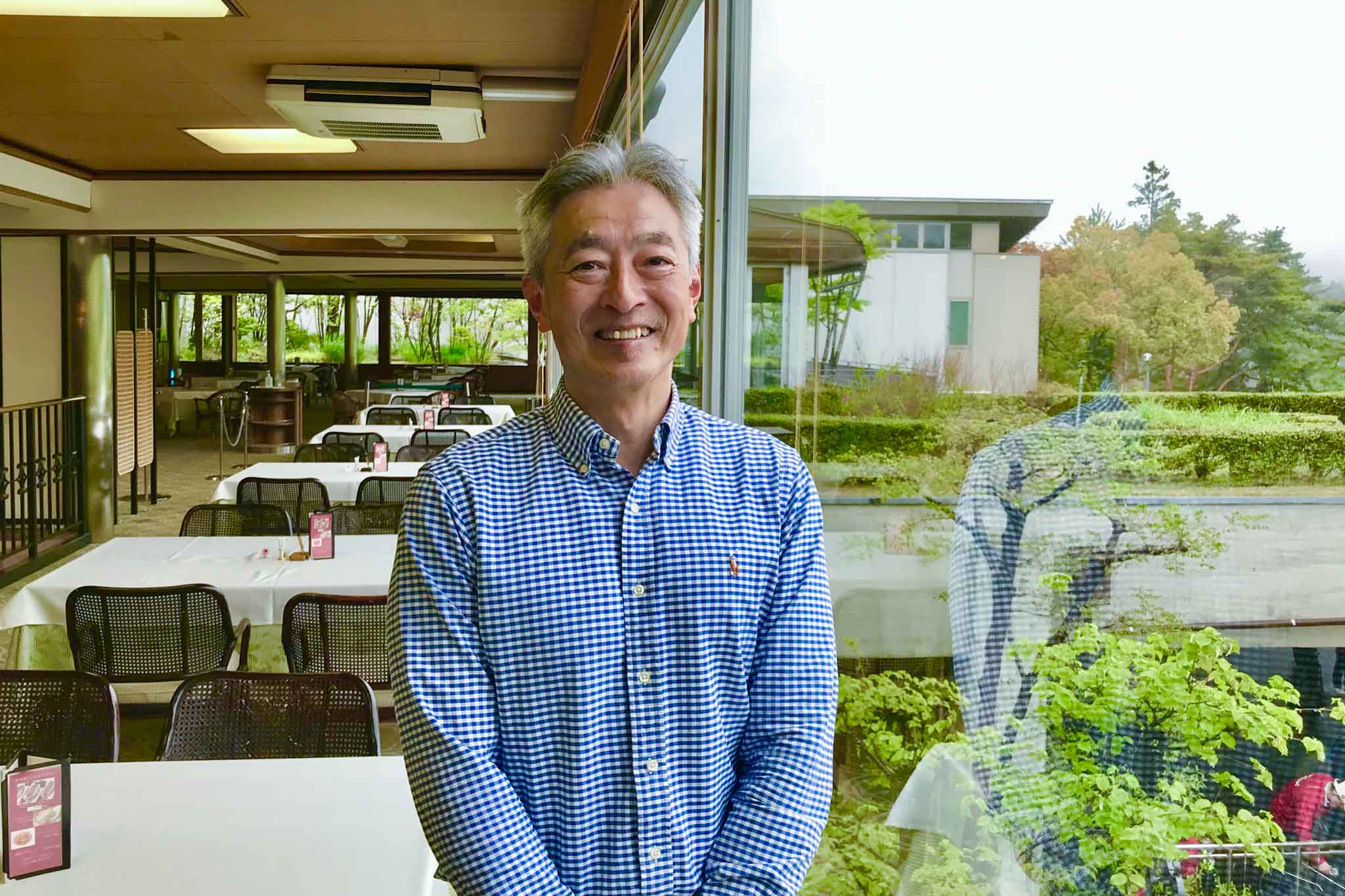 田中さん偲ぶ会ゴルフ優勝者、松村さんの写真
