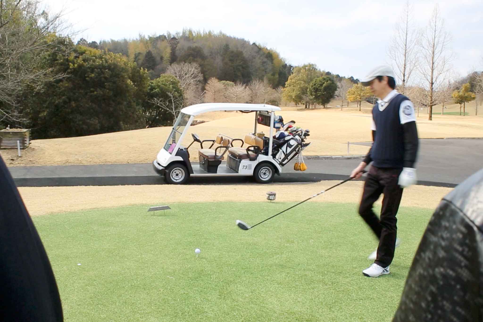 関西ゴルフサークル セブンエイトの岸田さんのティーショット