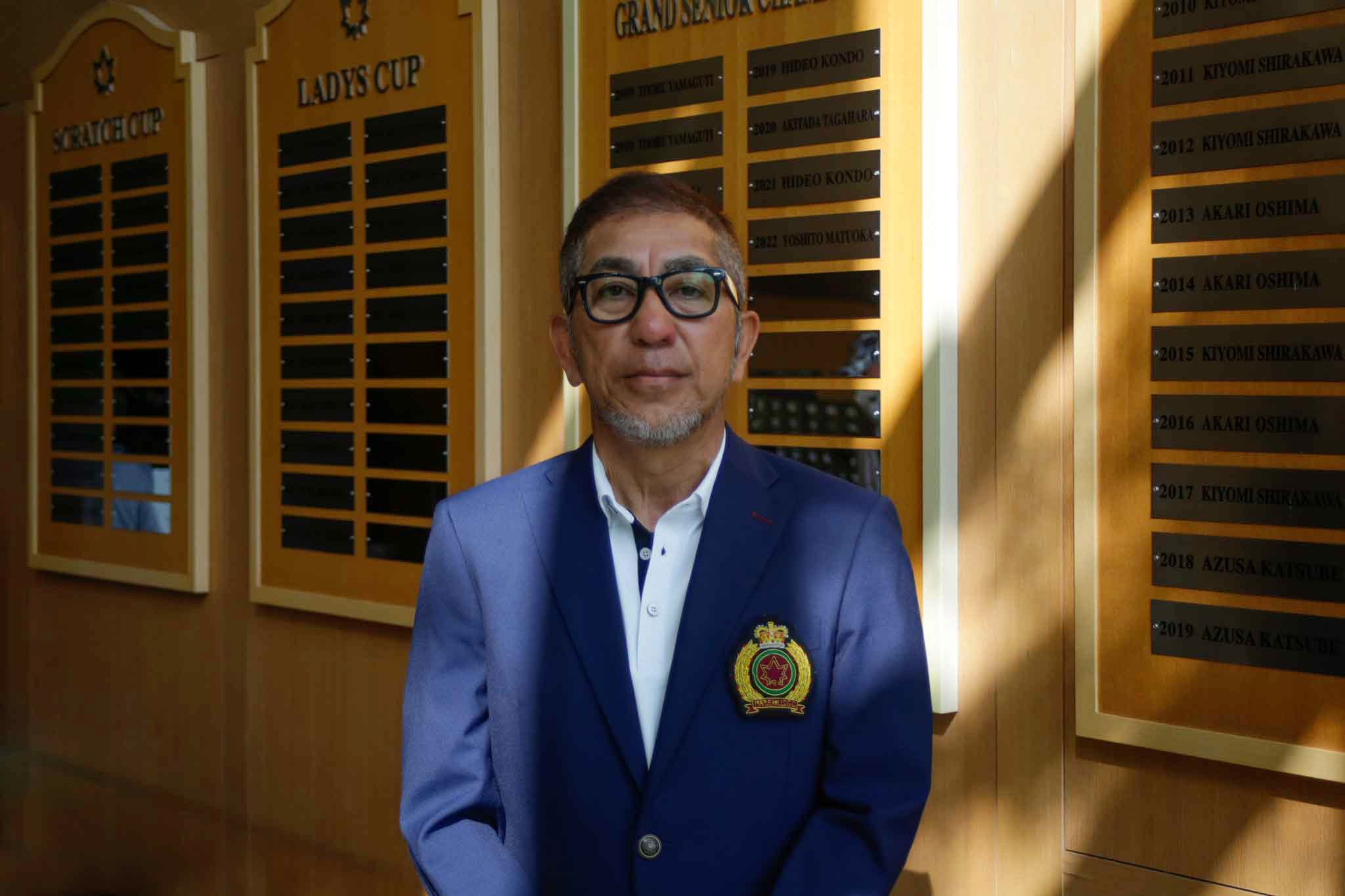 関西ゴルフサークル セブンエイトのTUWAMONOインタビューを受ける森田雅直さん