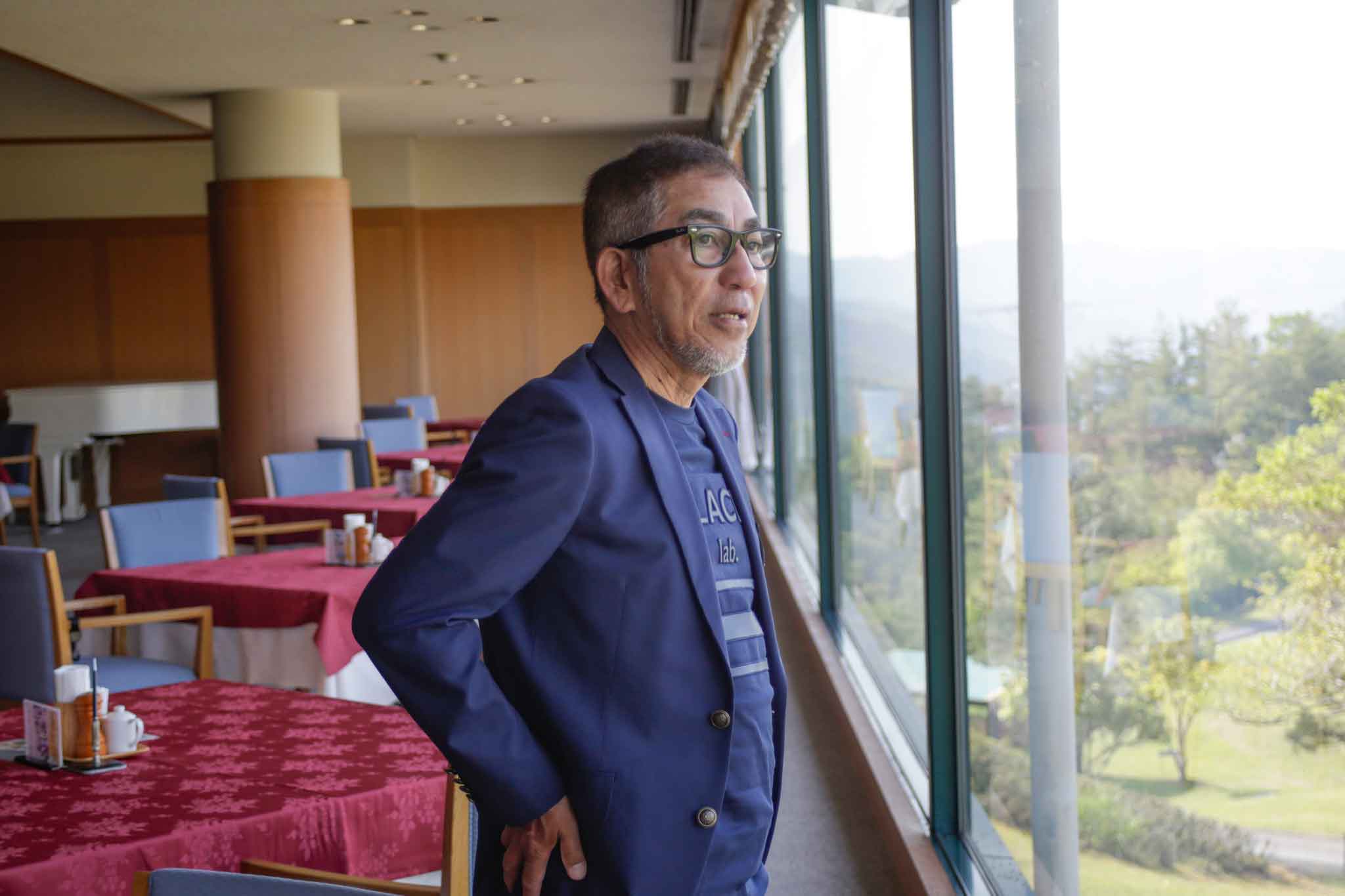 インタビューに答える森田雅直さん